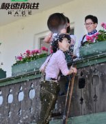 郭晶晶唱情歌示爱 节目中展现霍氏伉俪的相处之 郭晶晶唱情歌示爱 节目中展现霍氏伉俪的相处之